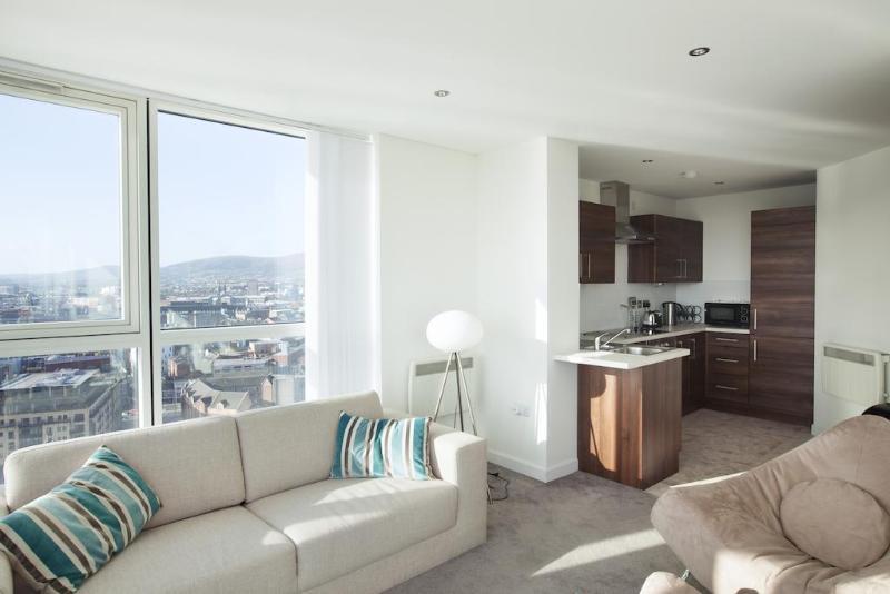 Obel Apartments By Beehosting Belfast Exterior photo